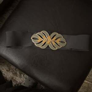 Vintage 80s Grey and Yellow Leaf Elastic Belt Stretchy 32 Inch Long Belt